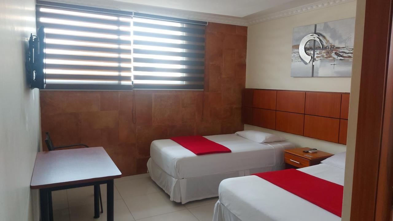 Hotel Murali - Cerca Del Aeropuerto De Guayaquil Bagian luar foto