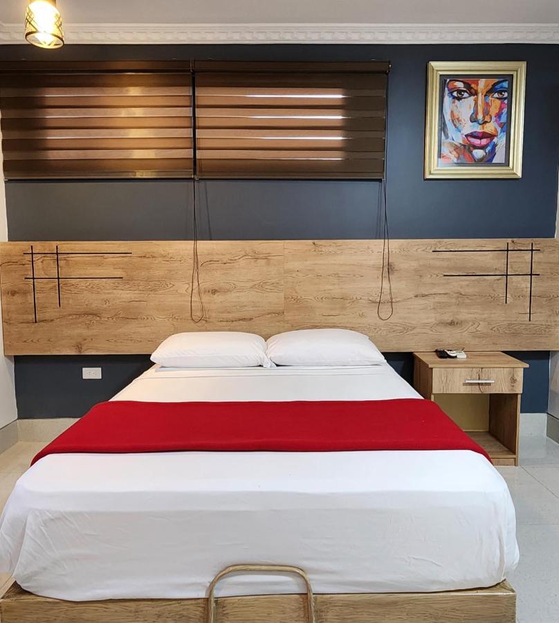 Hotel Murali - Cerca Del Aeropuerto De Guayaquil Bagian luar foto