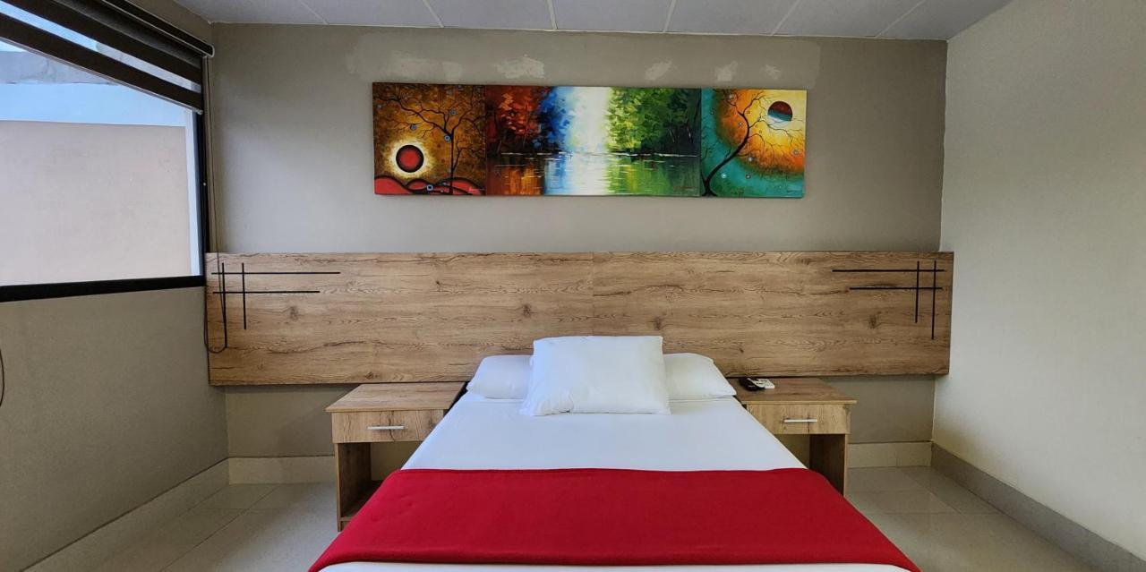 Hotel Murali - Cerca Del Aeropuerto De Guayaquil Bagian luar foto